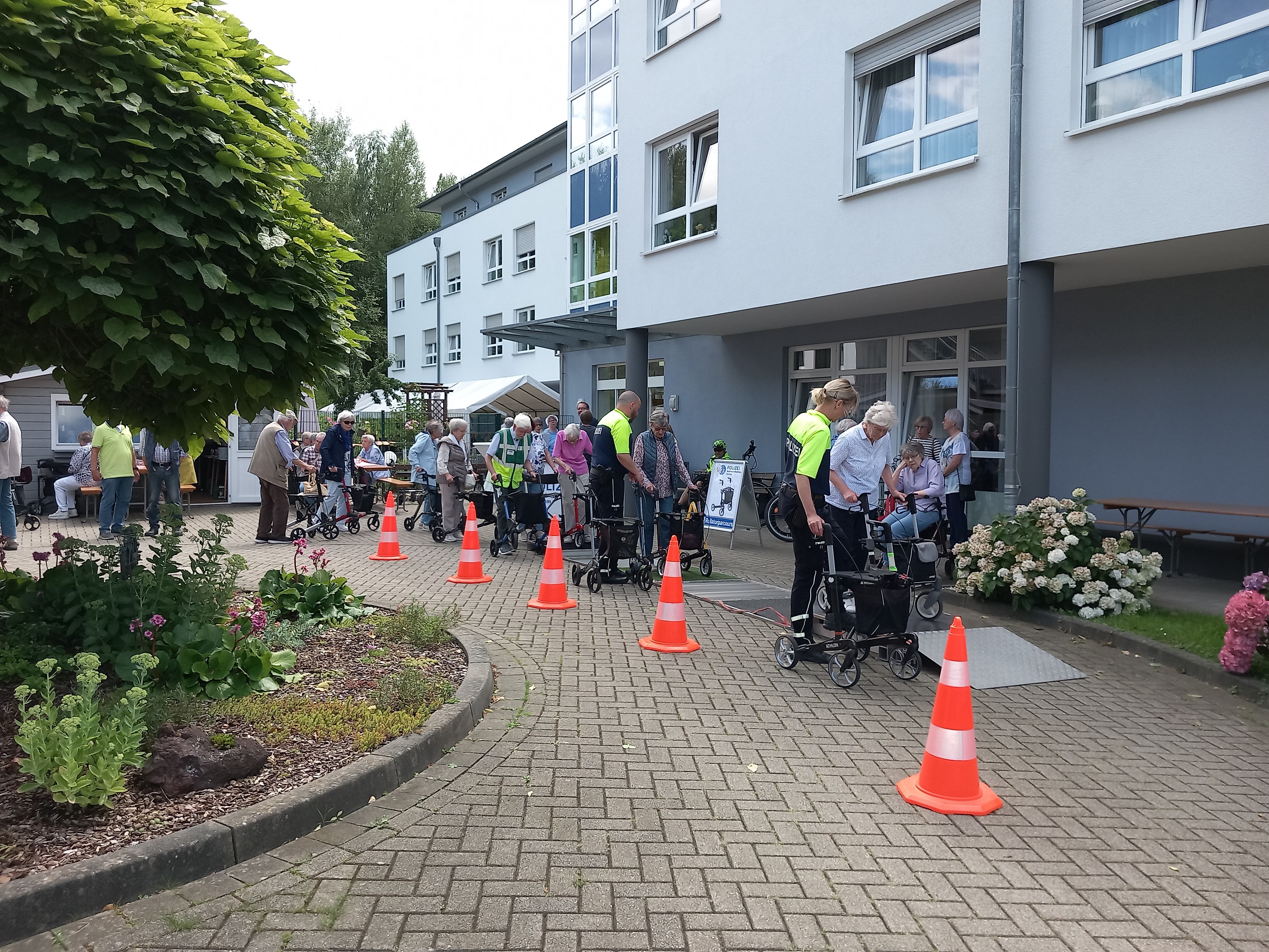 Foto Rollatortag Eppendorf 16.07.2024.jpg