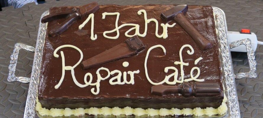 Torte 1 Jahr Repaircafé 2016-11-04.jpg